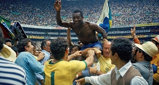 Pelé: quando o Rei bateu de frente com o regime militar e enfrentou o racismo