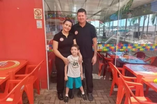 Com pratos a R$ 2, pai cria restaurante pensado para receber autistas no RS