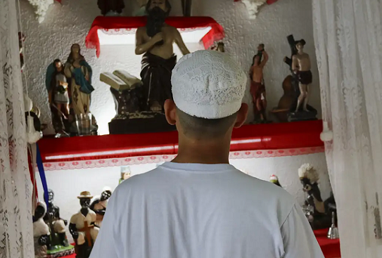 Como reconhecer o racismo religioso no ambiente de trabalho